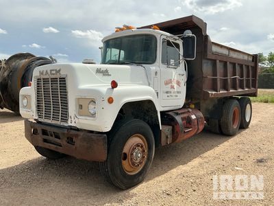 1985 Mack R686ST 6x4 Camion à benne tandem
