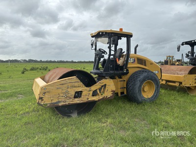 2022 Cat CS10GC Smooth Drum Compactor