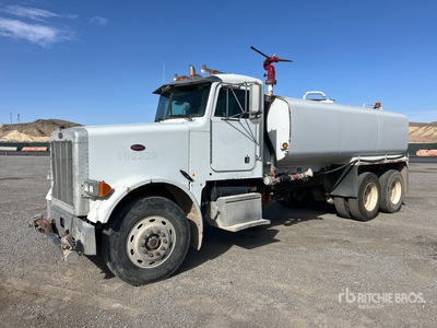 1989 Peterbilt 378 4000 gal 6x4 Water Truck