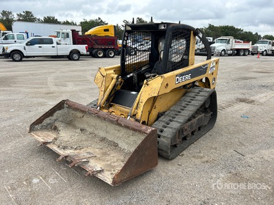 John Deere CT322 Compact Track Loader
