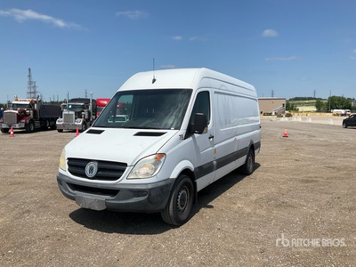 2010 Mercedes Sprinter 2500 Fourgon cargo