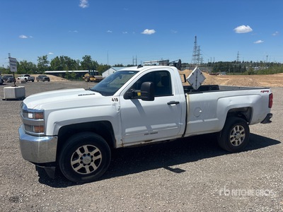 2015 Chevrolet Silverado 3500 LT 4x4 Pickup