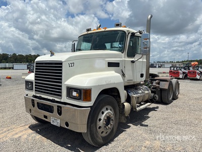 2019 Mack Pinnacle 6x4 トラックトラクター（T/A）