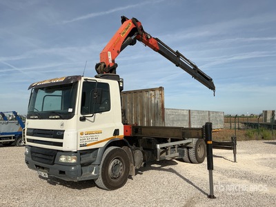 2005 Palfinger PK29002 6500 kg Knuckle Boom on 2006 DAF CF75.310E 4x2 Camión Dumper con Grúa