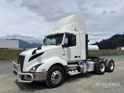 2019 Volvo VNL 6x4 Day Cab Prime Mover