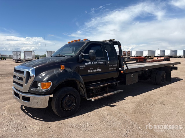 2007 Ford F-650 XLT 4x2 Extended Cab Rollback Truck