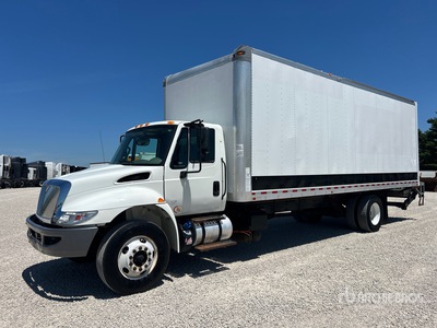 2018 International 4300 SBA 4x2 Camion fourgon
