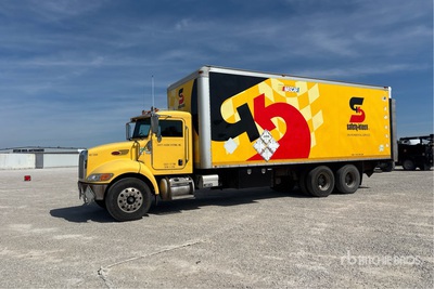 2007 Peterbilt 340 6x4 Van Truck