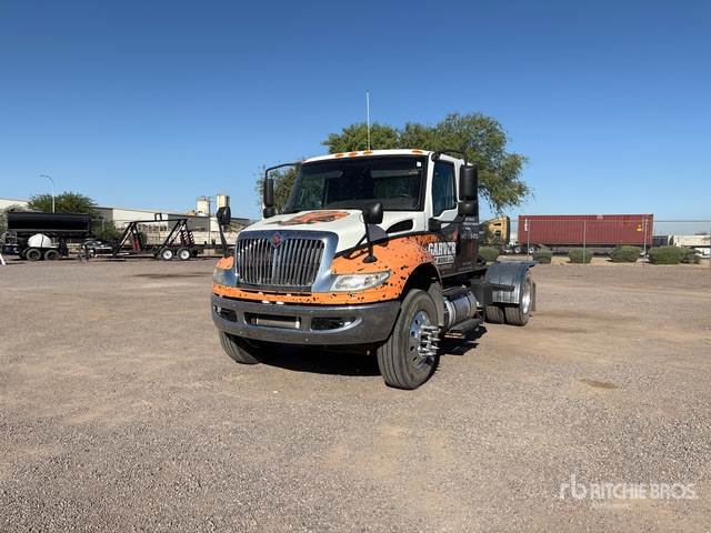 2020 International MV607 4x2 Extended Cab S/A Day Cab Truck Tractor