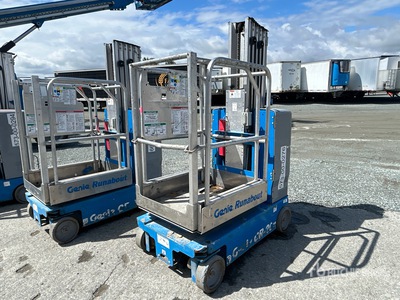 2018 Genie GR-20 Vertical Mast Lift