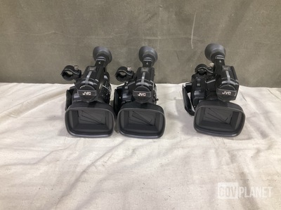 (3) JVC GY-HM600U Video Cameras