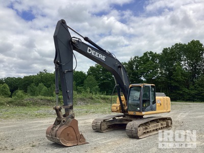 2008 John Deere 240D Tracked Excavator
