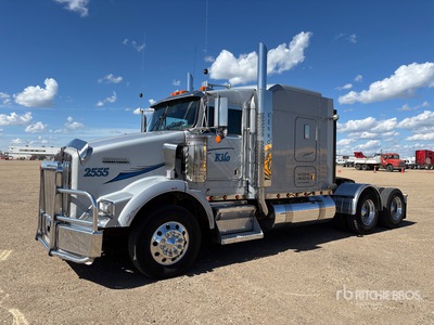 2003 Kenworth T800 6x4 T/A Sleeper Truck Tractor