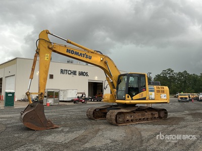 2016 Komatsu PC210LC-11 Pelle Hydraulique sur Chenilles