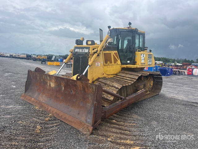 2016 Komatsu D65PX-18 Crawler Dozer