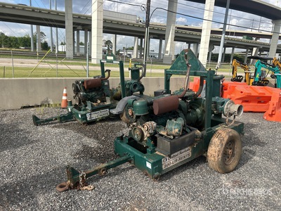 Quantity of (2) Trailer-Mounted Pompe à eau (Inoperable)