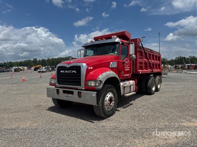 2020 Mack GR64F9 6x4 T/A Camión dumper