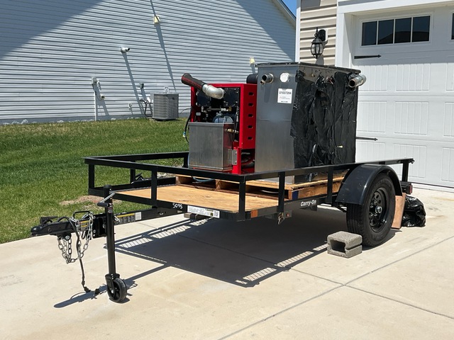 ChemTex Panther 23.5 Carpet Cleaner on Carry On 5X8SP-GEN S/A Equipment Trailer
