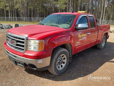 2012 GMC Sierra 1500 4x4 Extended Cab Pickup