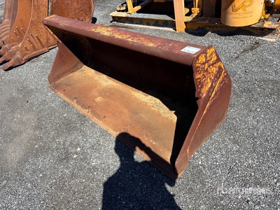 Cat bucket 90 in Backhoe Loader Bucket - Fits Cat 416/420