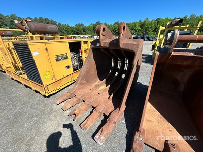 Esco 60 in Skeleton Fits PC650, has 110MM Pins エクスカベーター用バケット - Fits Volvo EC480E