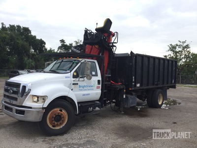 2010 Ford F-750 F-750 Super Duty 4x2 Camion à grappin