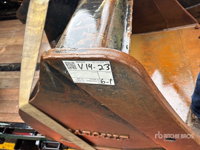 56 in Cleanup Godet d'excavatrice