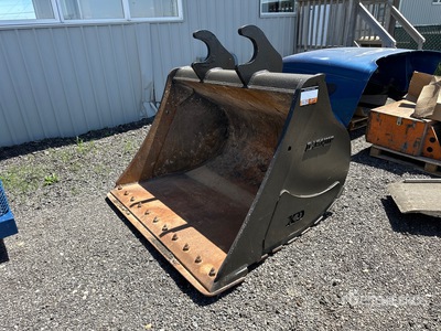 Daequip 66 in Q/C Cleanup Excavator Bucket