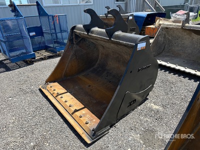 Daequip 66 in Q/C Cleanup Excavator Bucket