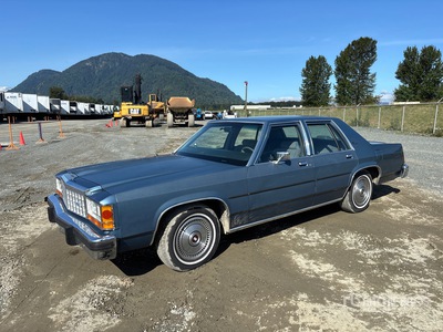1987 Ford Crown Victoria LTD Automobile