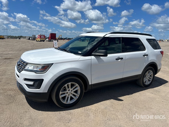 2017 Ford Explorer 2WD SUV
