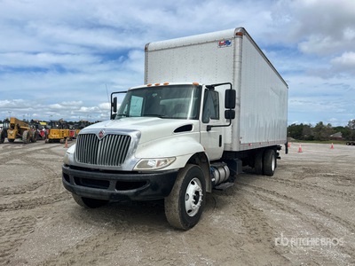 2018 International 4300 SBA 4x2 Van Truck