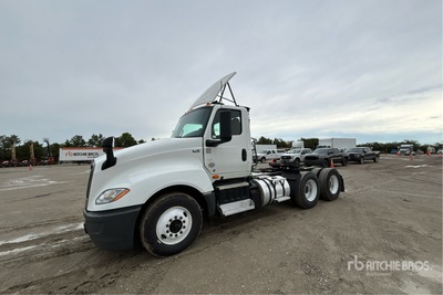 2021 International LT625 6x4 Cabeza Tractora Cabina Corta