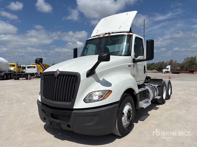 2021 International LT625 6x4 Cabeza Tractora Cabina Corta
