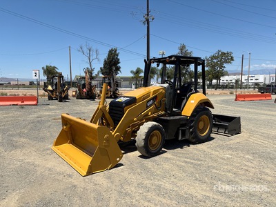 2017 Cat 415F2IL 4x4 Landschaftslader