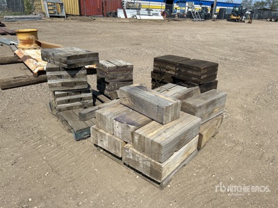 Quantity of Wood Blocking Varios, tienda, almacen, consumidor