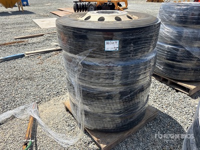 Quantity of (4) I295/75R22.5 を見 Tires