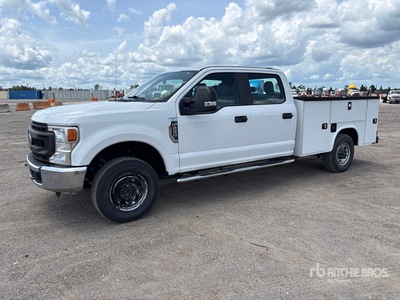 2020 Ford F-250 4x4 Crew Cab Utility Truck