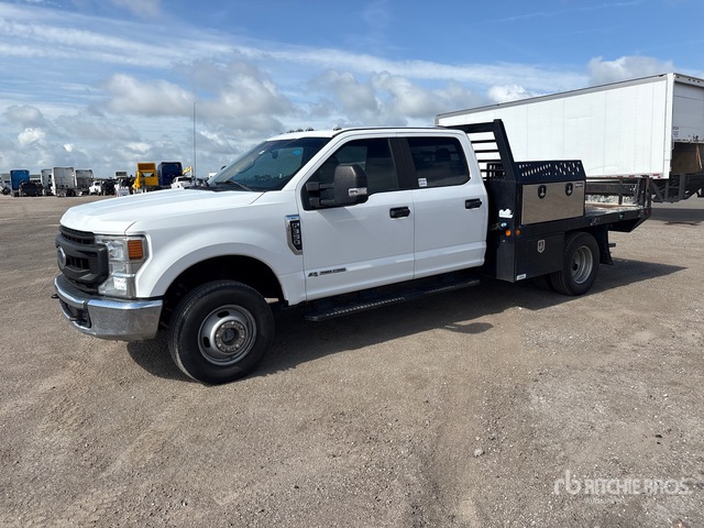 2020 Ford F-350 XL 4x4 Crew Cab Flatbed Truck