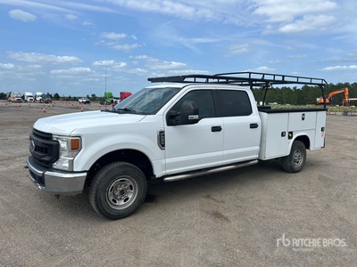 2020 Ford F-250 4x4 Utility Truck