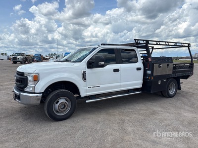 2020 Ford F-350 4x4 Crew Cab Flatbed Truck