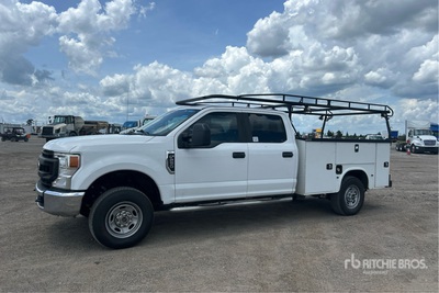 2021 Ford F-250 4x4 Crew Cab Ciężarówka użytkowa