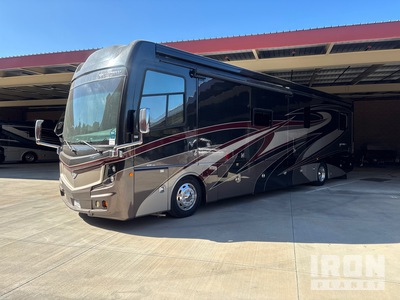 2018 Fleetwood Discovery 39 Motor Home
