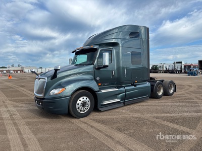 2020 International LT625 6x4 Cabeza Tractora Cabina Dormitorio