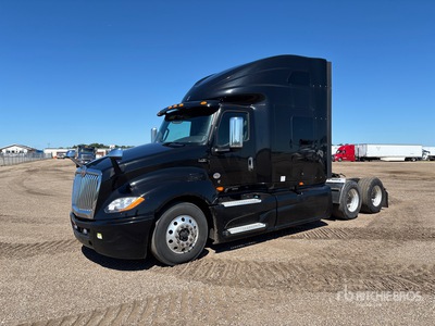 2020 International LT625 6x4 Cabeza Tractora Cabina Dormitorio