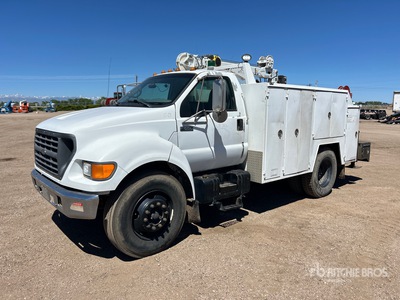 2001 Ford F-650 4x2 Service Truck