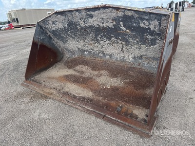 Volvo 114 in 4.4 cyd General Purpose Wheel Loader Bucket