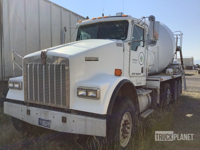 2009 Kenworth W900B 10x4 Mixer Truck (Inoperable)