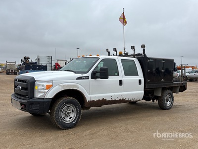 2015 Ford F-350 XL 4x4 Crew Cab Flatbed Truck