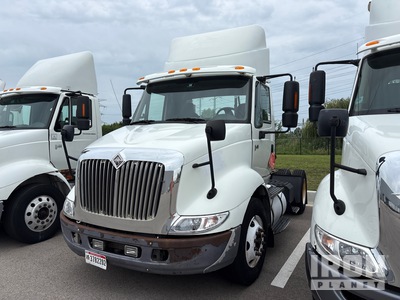 2006 International 8600 4x2 S/A Day Cab Truck Tractor
